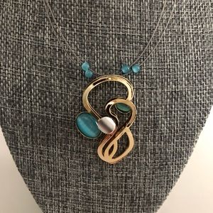 NWT SALE ❤️Christopher Poly 3 dimensional necklace